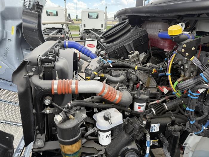 2025 Peterbilt 536-8