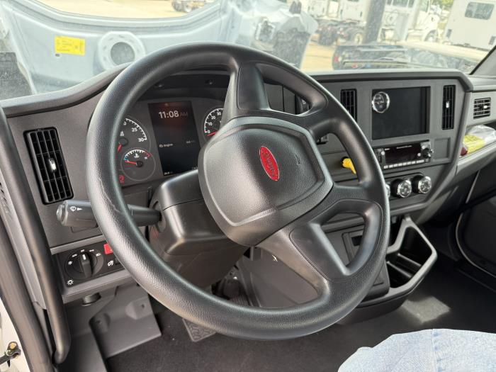 2025 Peterbilt 536-15