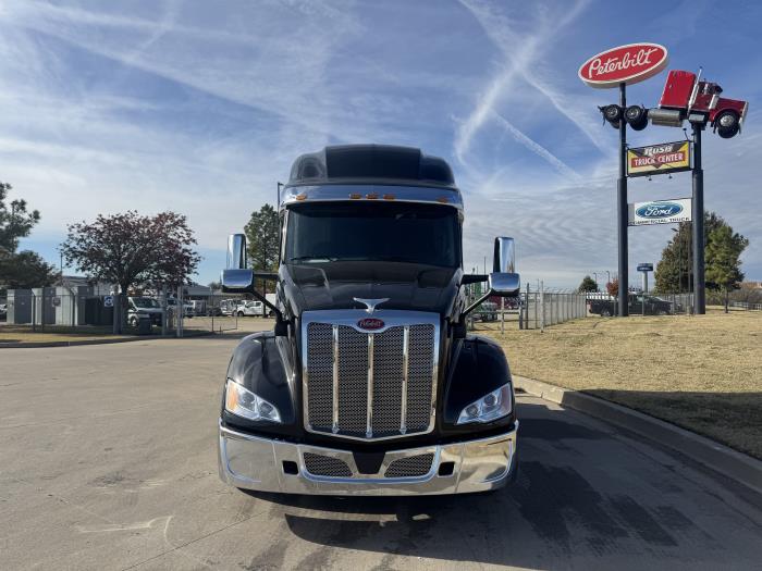 2026 Peterbilt 579-7