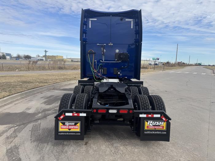 2026 Peterbilt 579-8