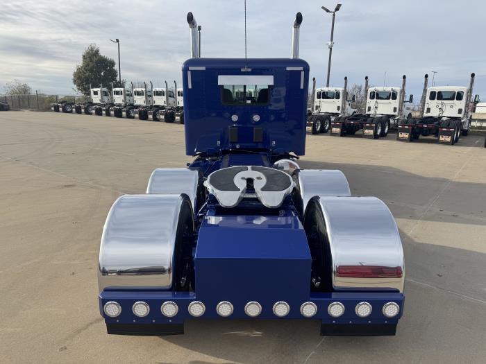 2026 Peterbilt 589-5