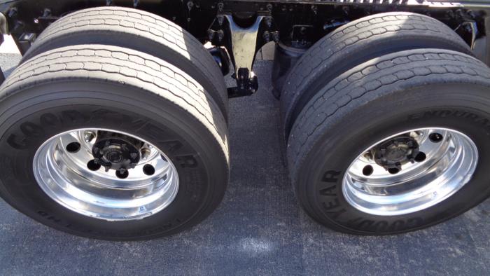 2020 International LT625-10