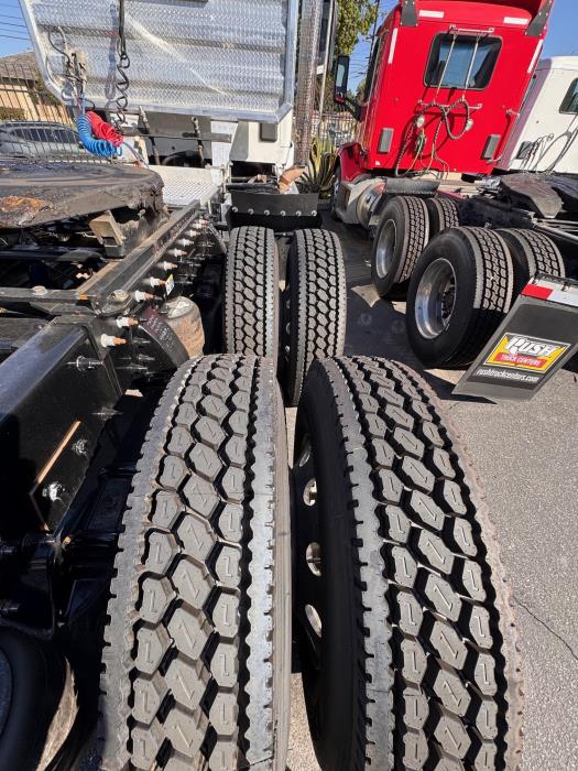 2019 Peterbilt 567-18