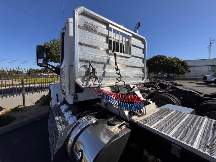 2019 Peterbilt 567-20