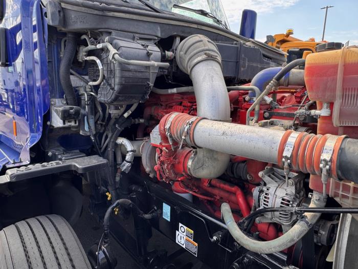 2022 Peterbilt 579-18