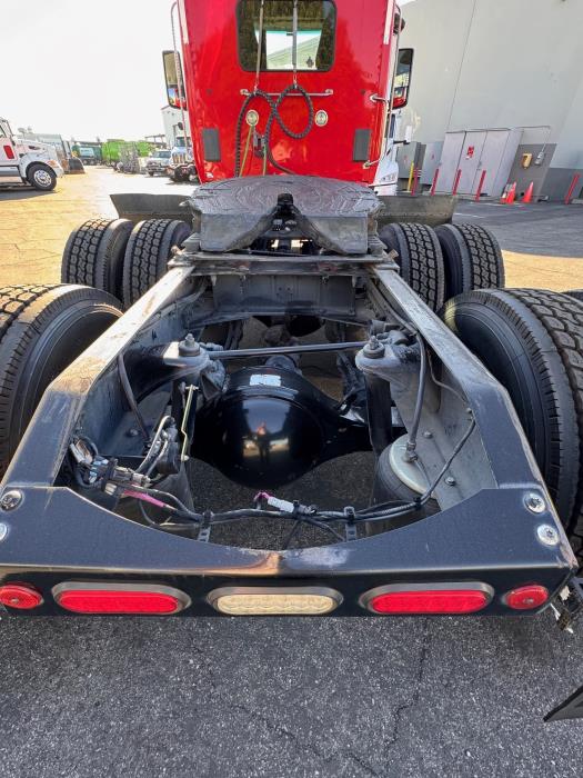 2020 Peterbilt 579-9