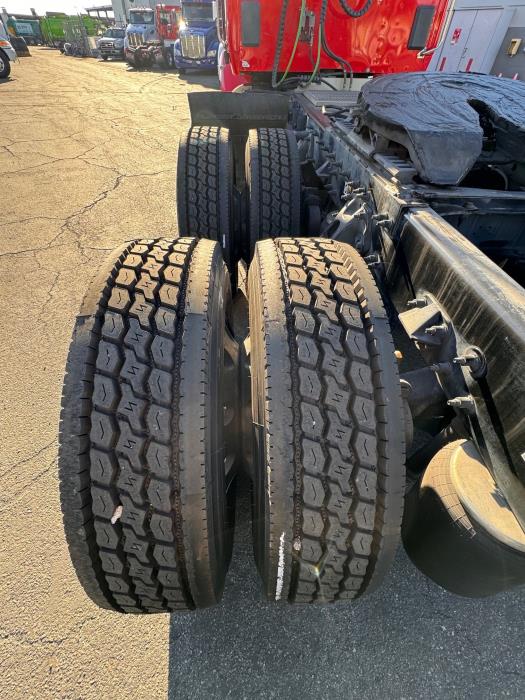 2020 Peterbilt 579-11