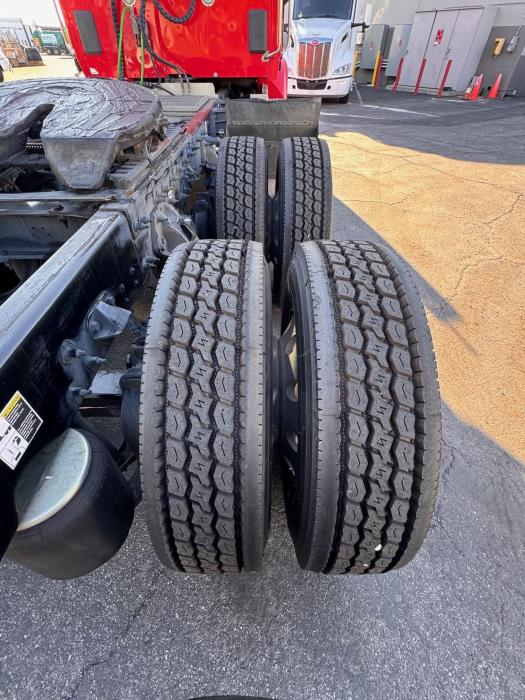 2020 Peterbilt 579-12