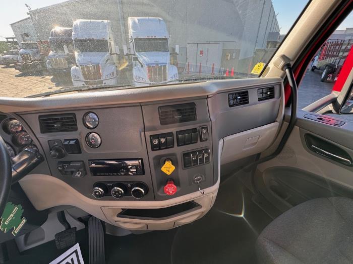 2020 Peterbilt 579-16