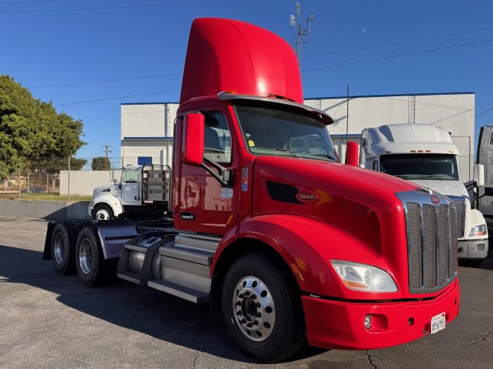 2020 Peterbilt 579-3