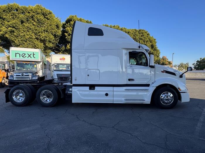 2022 Peterbilt 579-5