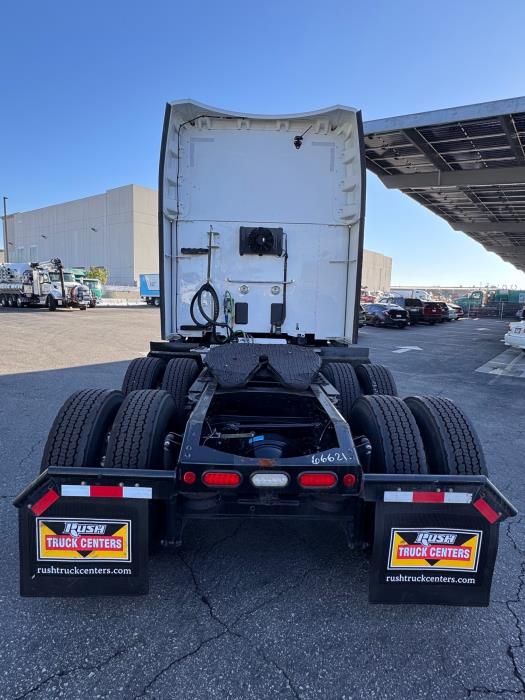 2022 Peterbilt 579-8