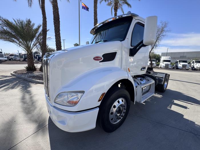 2020 Peterbilt 579-1
