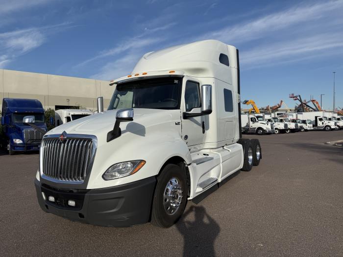 2020 International LT625-1
