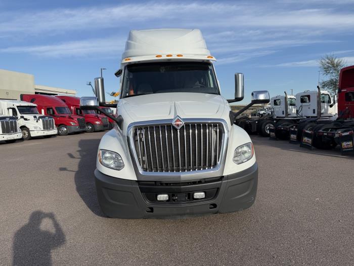 2020 International LT625-8