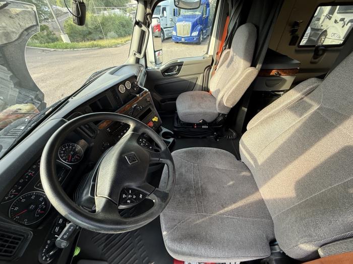 2020 International LT625-11