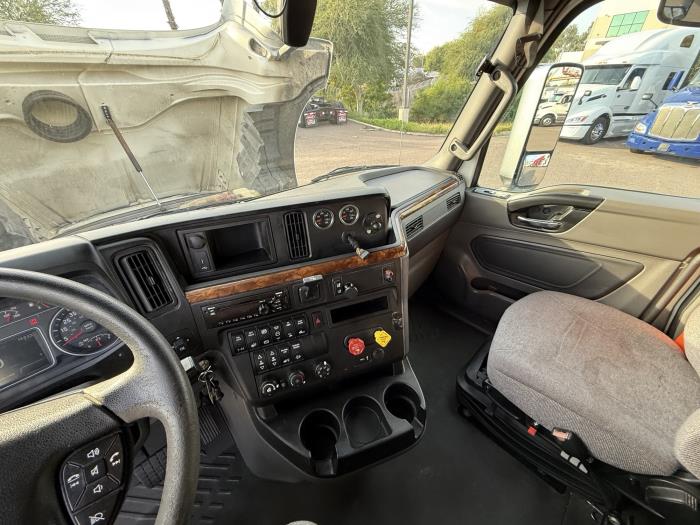 2020 International LT625-13