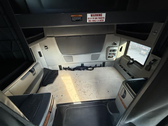 2020 International LT625-14