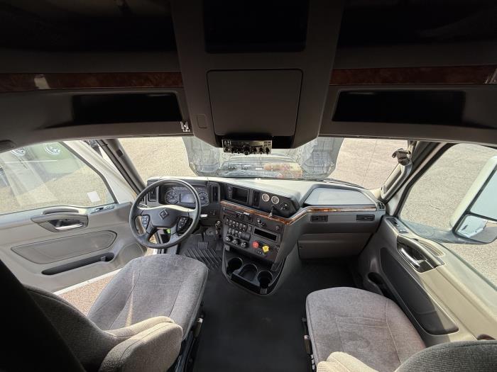 2020 International LT625-15