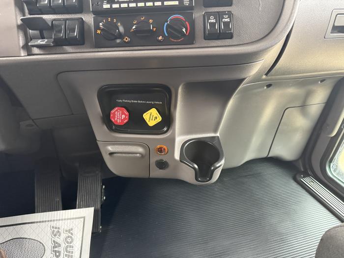 2022 Peterbilt 389-6