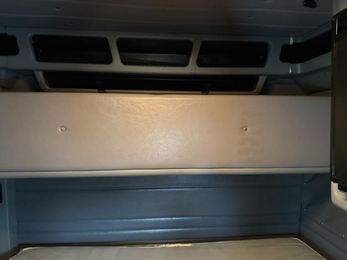 2022 Peterbilt 389-23