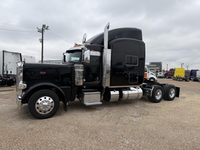 2022 Peterbilt 389-1