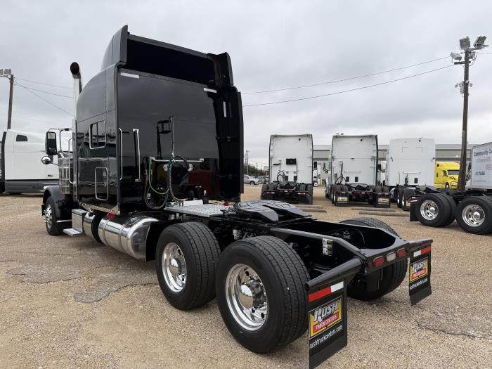 2022 Peterbilt 389-41