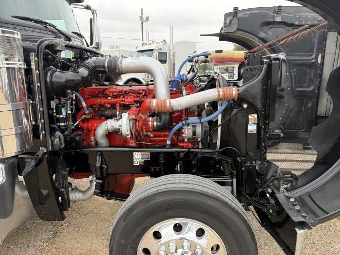 2022 Peterbilt 389-51