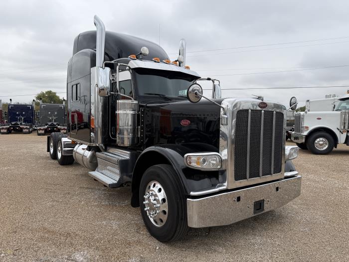 2022 Peterbilt 389-59