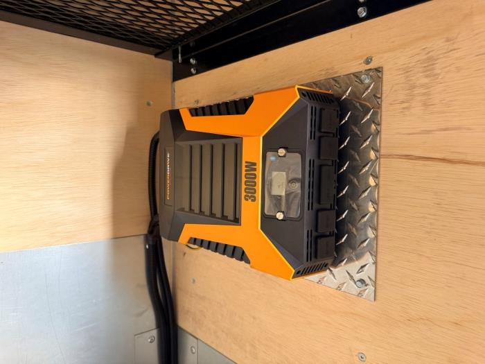 2025 Isuzu NPR-HD-23