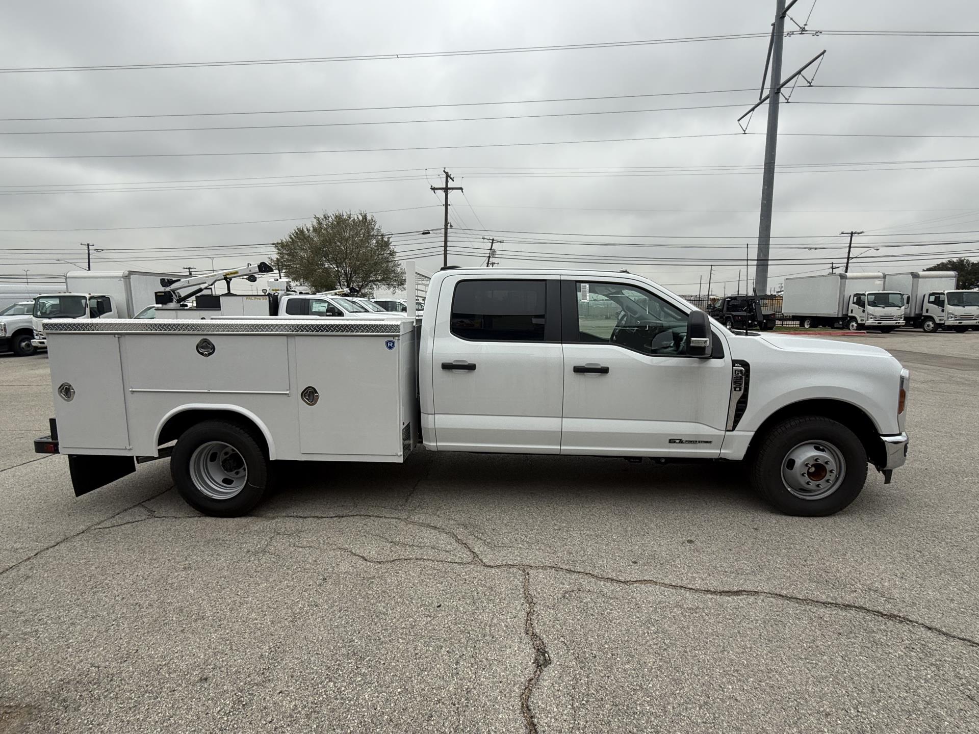 New 2025 Ford F-350 Crew Cab Cab Chassis for sale #1941266 - photo 6