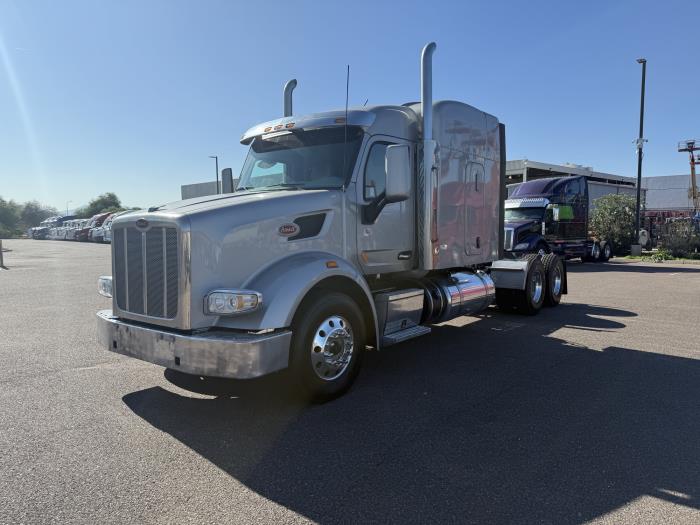 2021 Peterbilt 567-1