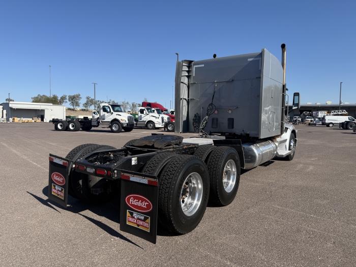 2021 Peterbilt 567-5