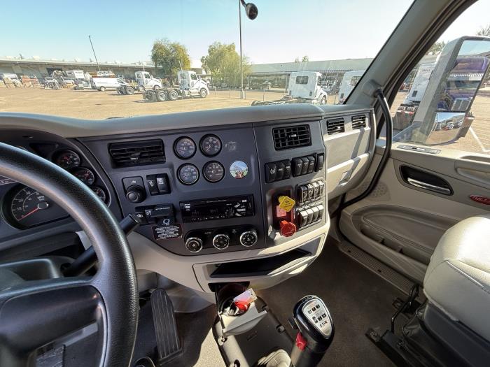 2021 Peterbilt 567-13