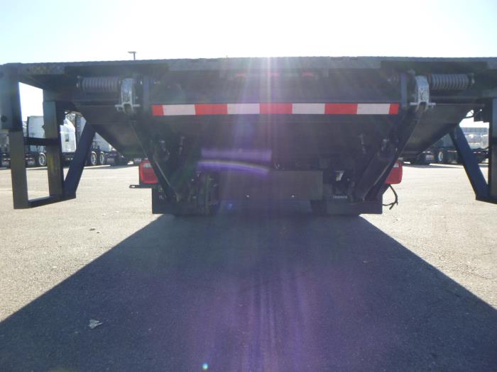 2020 Peterbilt 337-5