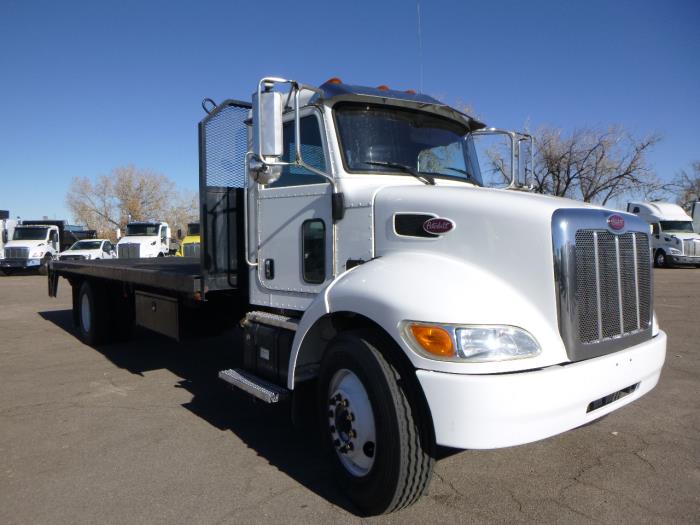 2020 Peterbilt 337-8