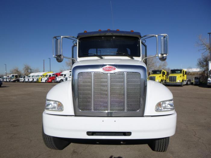 2020 Peterbilt 337-9
