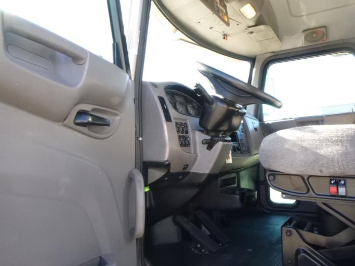 2020 Peterbilt 337-11