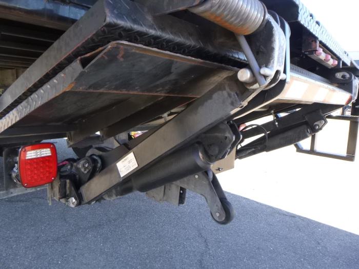 2020 Peterbilt 337-20