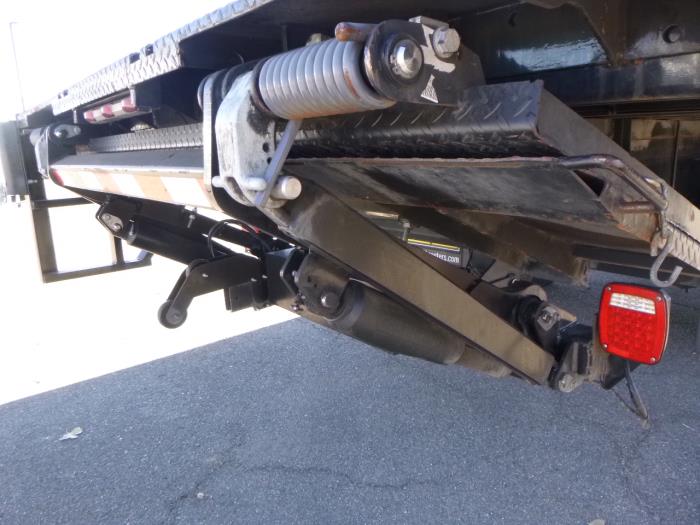 2020 Peterbilt 337-21