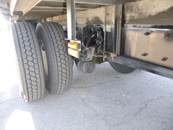 2020 Peterbilt 337-22