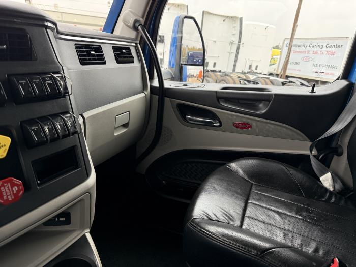 2023 Peterbilt 579-9