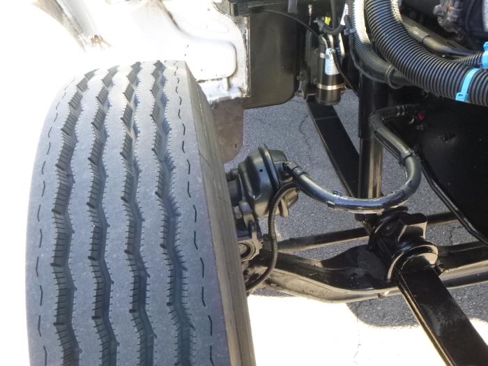 2020 Peterbilt 337-25