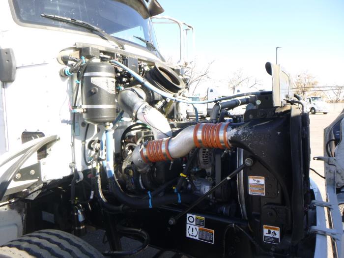 2020 Peterbilt 337-26