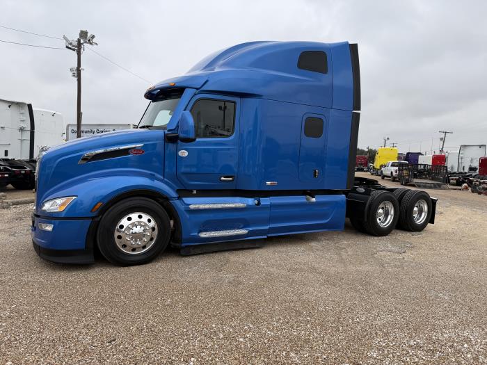 2023 Peterbilt 579-33