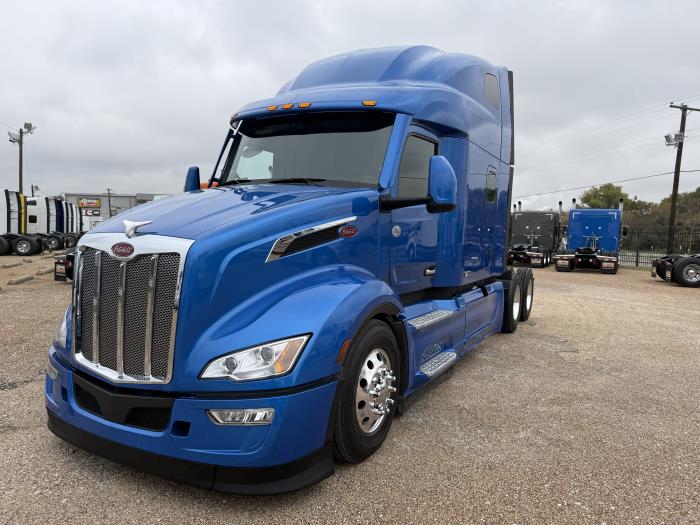 2023 Peterbilt 579-35