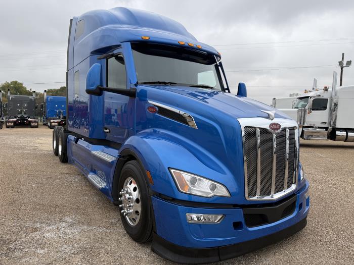 2023 Peterbilt 579-39