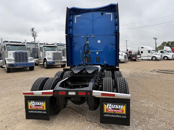 2023 Peterbilt 579-51