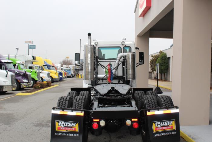 2015 Peterbilt 579-5