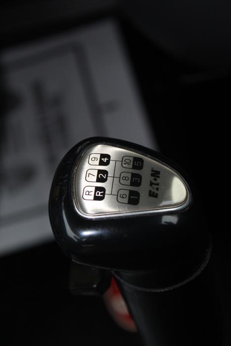 2015 Peterbilt 579-12